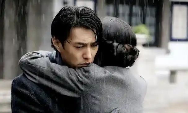 靳东:虽然我和江珊有一段情,但余生不会辜负离异的李佳