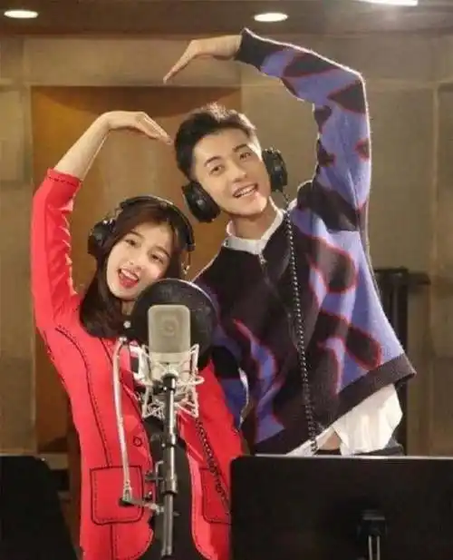 《青你2》虞书欣恋情被扒,曾是个痴情种为爱勇敢表白?