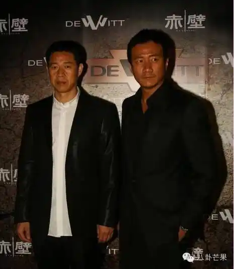 同框还是略逊一筹.孙红雷?平常也算霸气~然而他只想钻进胡军的怀里.