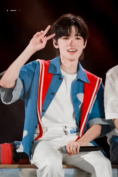 宋亚轩理想之途演唱会