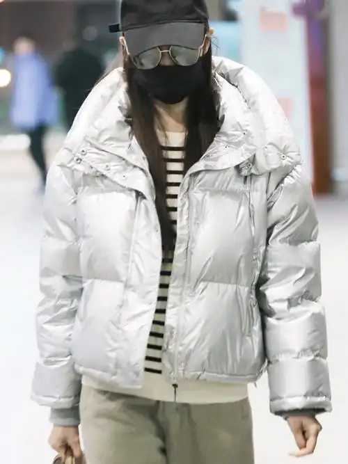 唐嫣明星同款短款小个子银色亮面羽绒服女韩版冬季加厚面包服外套