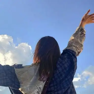 安静淡然的意境情侣图片-情侣头像 - 壁纸之家