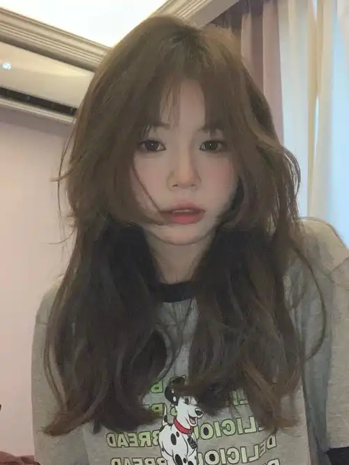 公主切卷发也超好看的喔60炒鸡显脸小