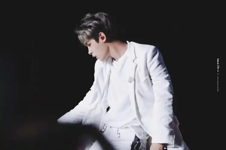 爱豆,壁纸,贾富贵 昊哥,justin,黄明昊黄明昊 贾富贵 justin 昊哥