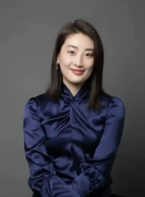 宗庆后去世24小时,42岁女儿的评论区被无数"捞男"攻陷了|马云|雷军