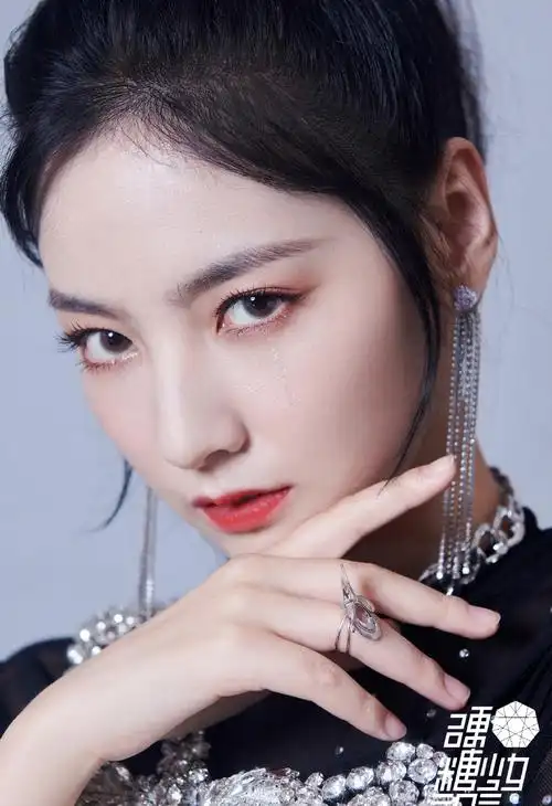 硬糖少女303甜酷黑白写真图片27