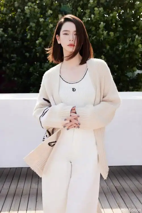 edition品牌大使戚薇