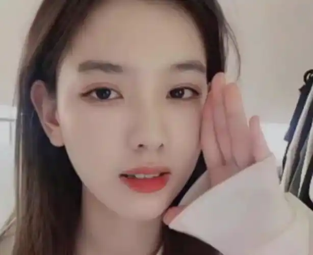 宗馥莉和王思聪有多般配王健林曾直言她是最佳儿媳