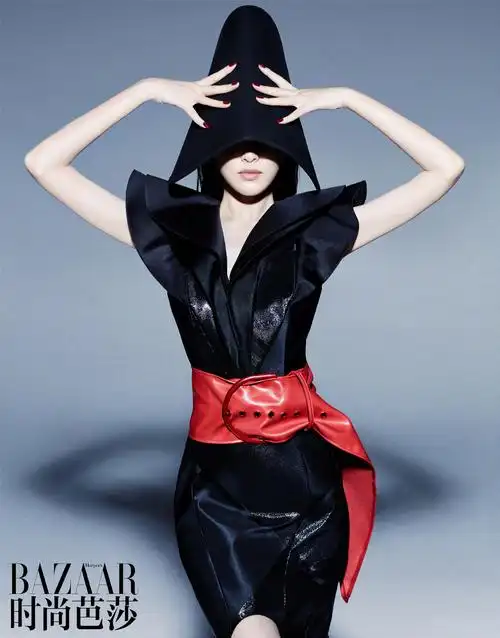 bazaar时尚芭莎》五月刊封… _ 80后小花旦杂志写真专辑 摄影 封面