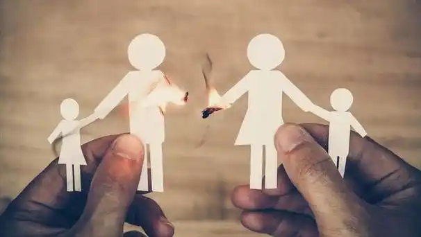 单亲家庭中的男孩更易形成反社会人格,如何改善亲子冲突问题?