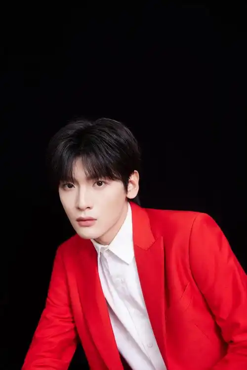 翟潇闻加盟河南卫视五四青年节特别节目