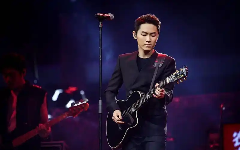 梁博 咪咕音乐汇live《给我一点温度》《男孩》《日落大道》1080p