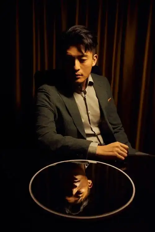 建议孙艺洲把西装焊身上##孙艺洲好帅