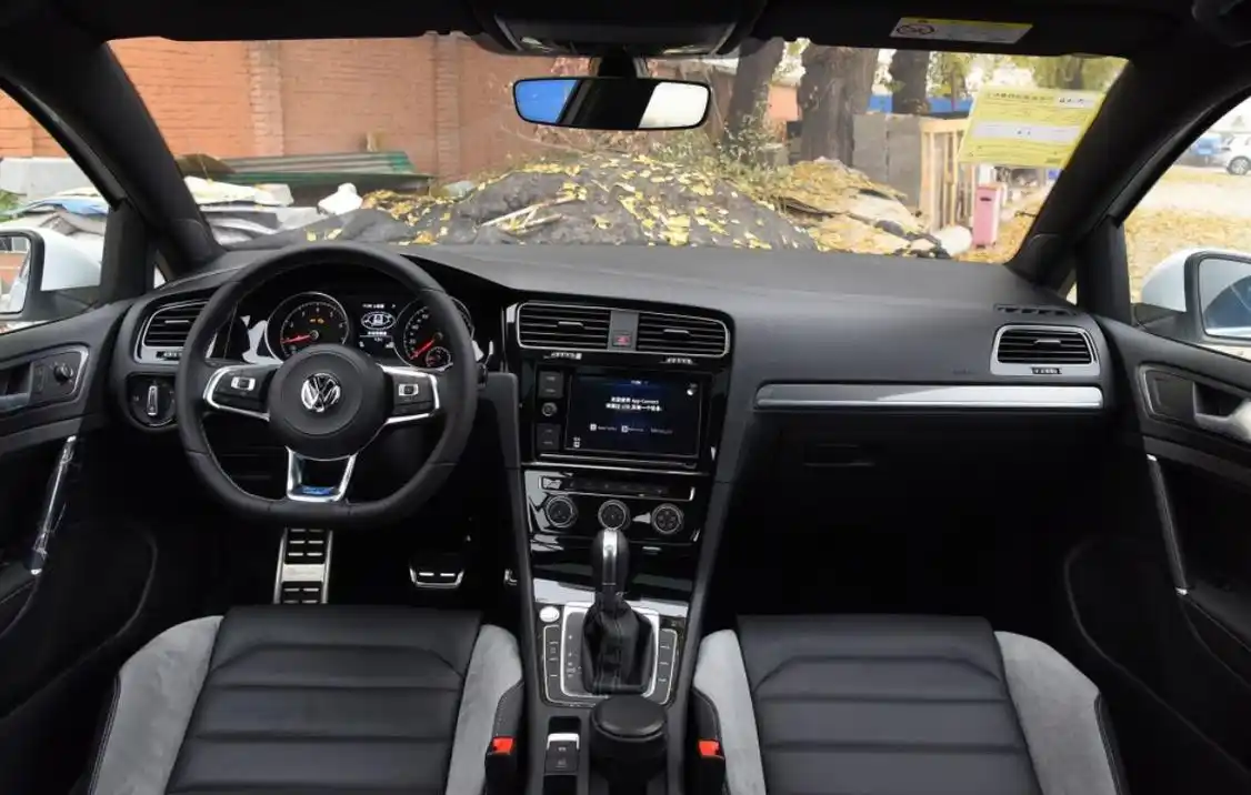 性能超保时捷718,高尔夫r为何这么强?智能四驱是关键