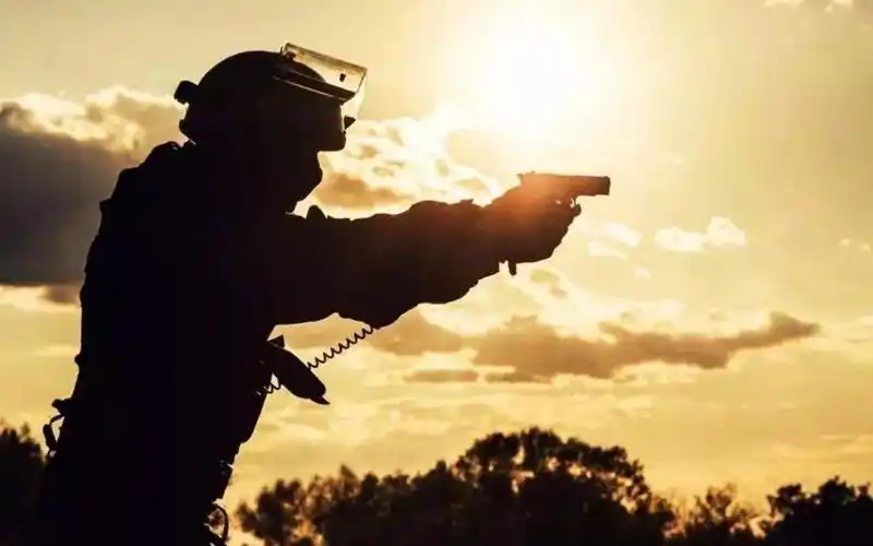 军人的夏天很燃,高清壁纸,图片,时光记忆-回车桌面