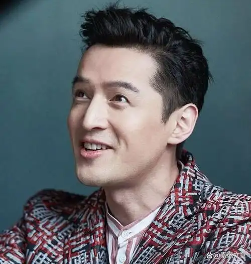 胡歌,中生代影视圈的一哥,以其卓越的演技和独特的个人魅力,赢得了
