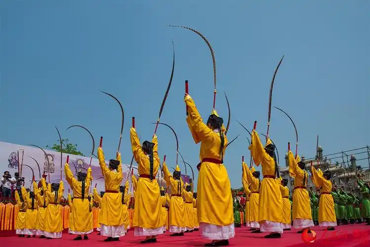 "八佾(yi)舞"是中国古代规格最高的祭祀舞蹈,是中华传统礼教的重要
