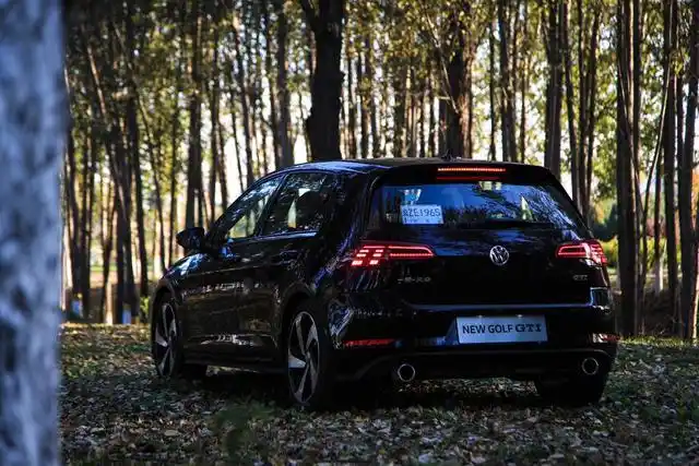 信仰之车,黑武士高尔夫gti