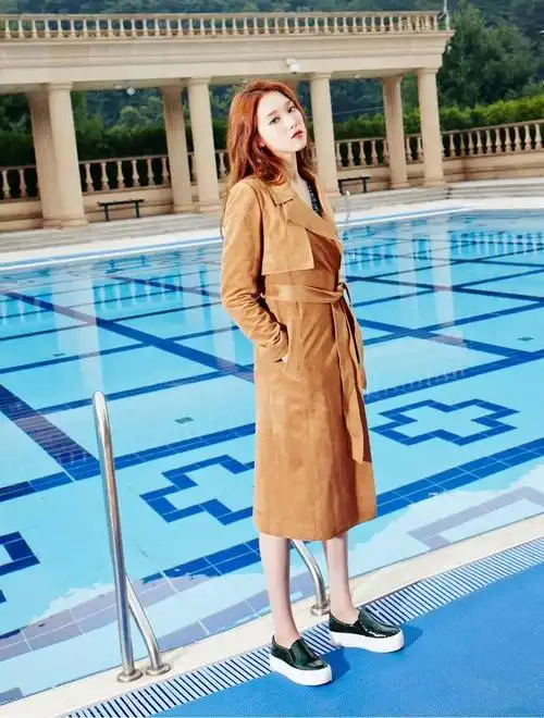 肤白颜正大长腿李圣经就是行走的洋娃娃啊