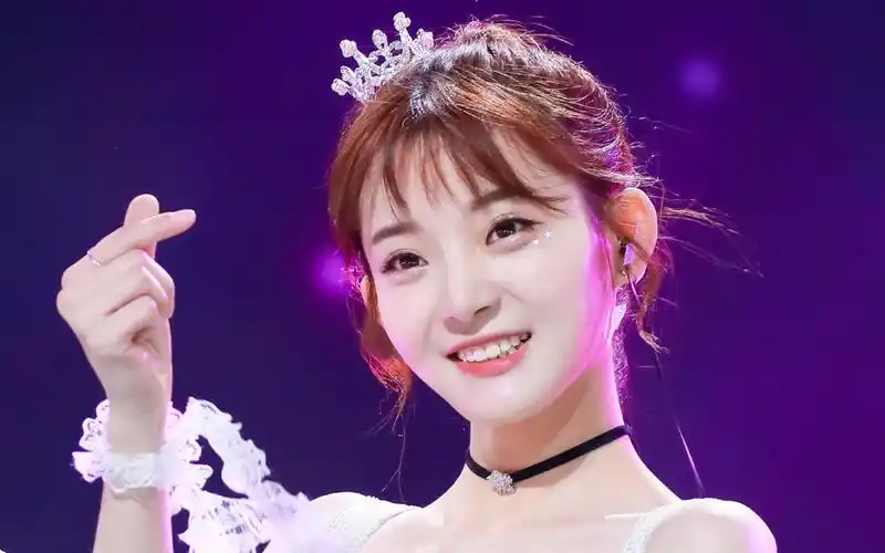 王晴一直播清唱原创歌曲