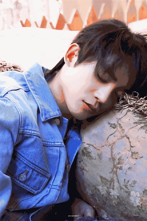 男孩子撅嘴就是要亲亲#于适gq盛典