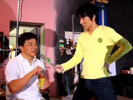 房祖名获释后将为成龙录唱片 或年内推出_央广网