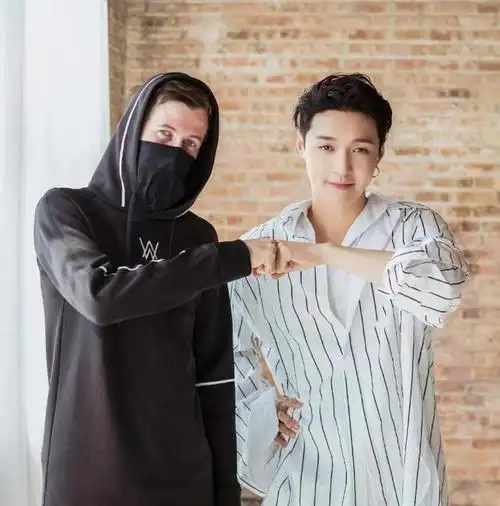 张艺兴星盘分析事业未来,张艺兴八字命中妻子