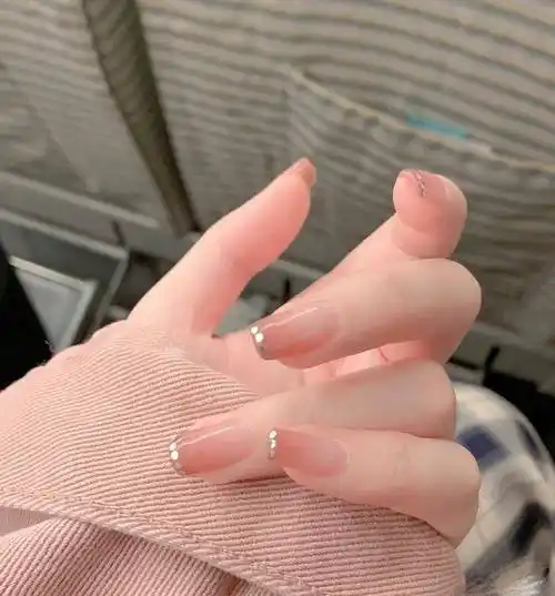 原创夏日里的小清新美甲唯美百搭又时尚款式多样可以自由选择