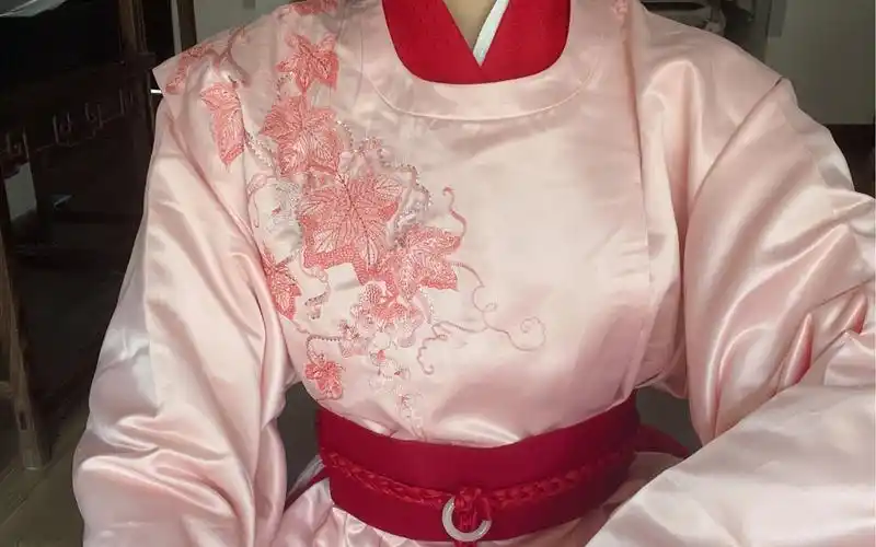 岭 优酷原版复刻 粉色温客行戏服开箱