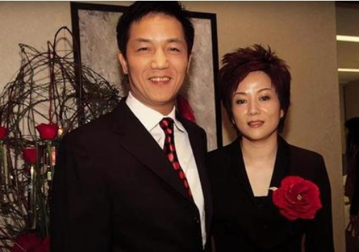 杨恭如被周正毅骗感情,有老婆却说自己未婚,事后遭到女方打巴掌