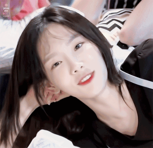 可爱动图/金泰妍