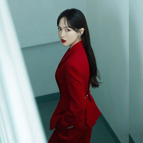 明星唐嫣同红色西装套装女高高级感春秋休闲时尚西服西装