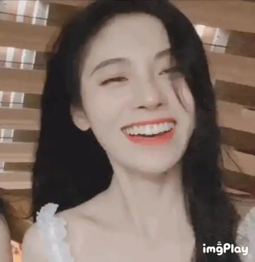 今天来一期鞠婧祎沙雕表情包小鞠看千万打