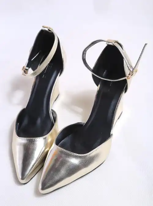 韩国范儿气质女人味亮色漆皮一字搭扣u型浅口尖头高跟鞋坡跟单鞋