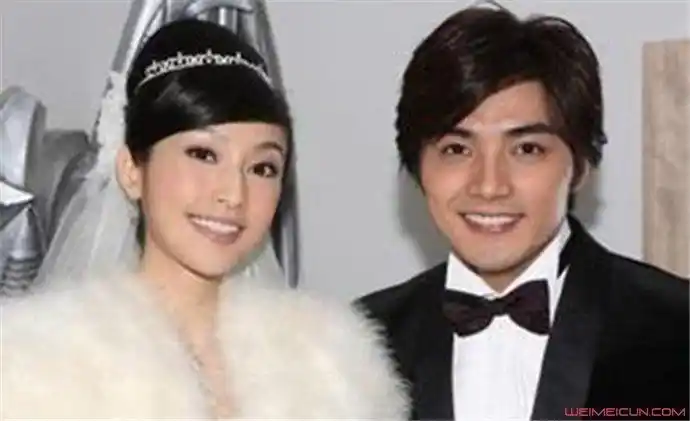 贺军翔宣布结婚生女 贺军翔女儿1岁就"满头白发"令人惊愕