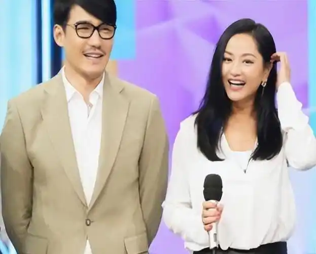 瞿颖心头猛地一跳,这突如其来的告白让她只简单回应了一句话,却成了