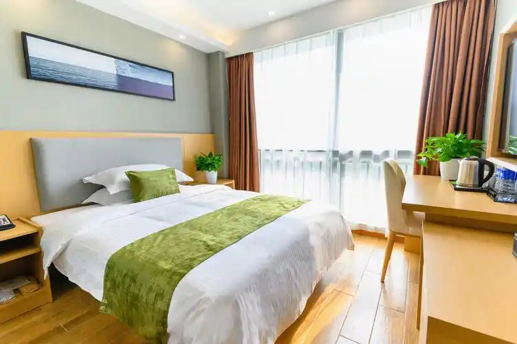 格林豪泰智选酒店(南通文峰城市广场店)