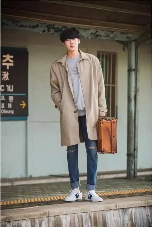 男士帅气潮流搭配1,灰色毛呢大衣 黑色休闲裤