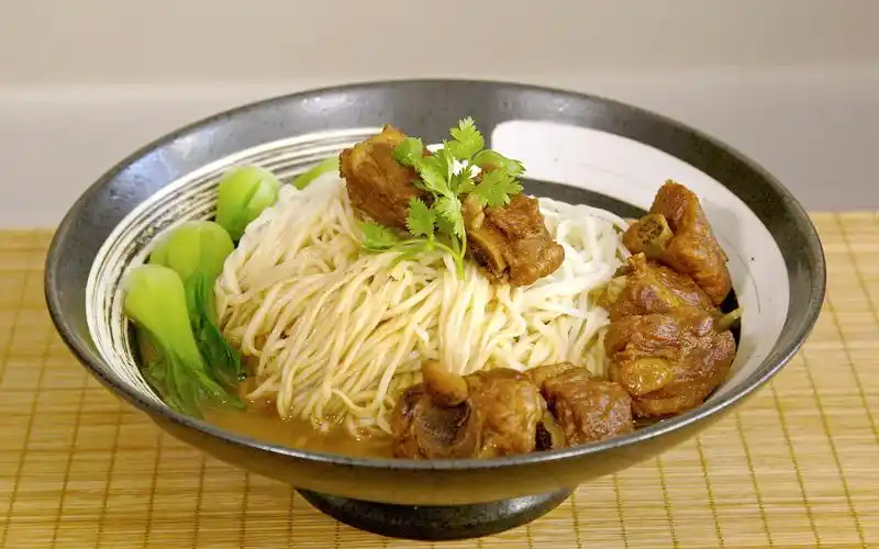 红烧排骨面的家常做法步骤简单又入味比饭店做的都好吃太香了