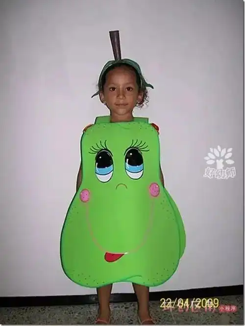 用废旧材料自制环保时装六一环保时装秀不用愁啦附时装秀节目视频