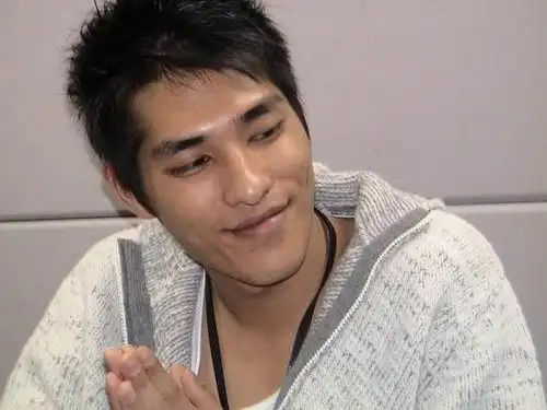 蓝正龙写真图片-自制240x320壁纸.-明星写真馆n63.com