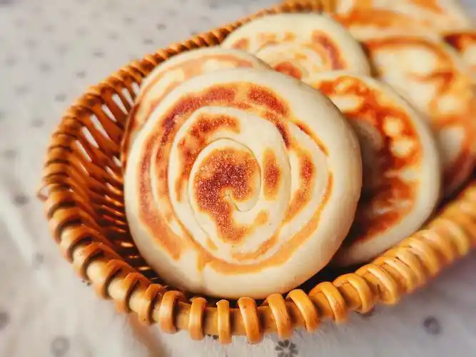 五香烧饼的做法_五香烧饼怎么做_豆妈mao_美食杰