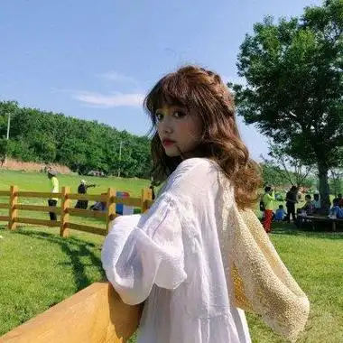 森系女头微高冷高清好看的高冷森系女生头像图片