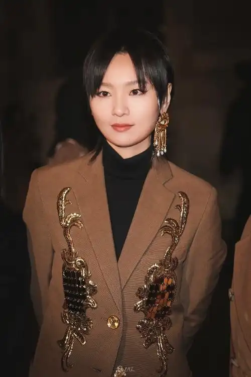 #巴黎时装周##周笔畅巴黎笔记#