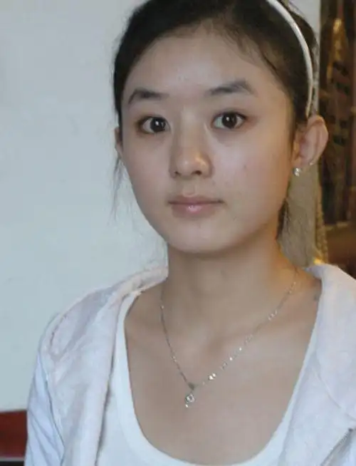 红遍娱乐圈的明星,成名前的照片,杨幂赵丽颖简直判若两人