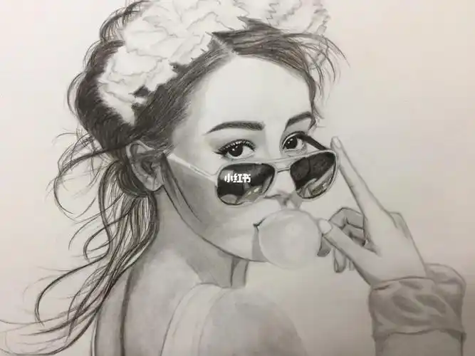 铅笔画迪丽热巴