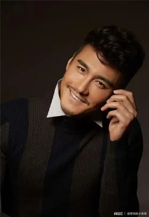 中国真正的小鲜肉49岁拥有25岁的颜值被称为中国第一男模