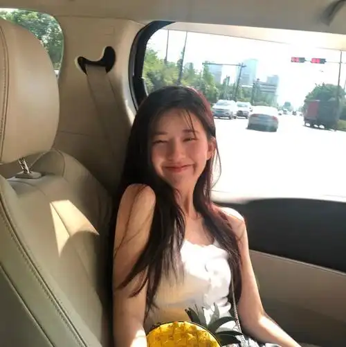 笑起来超好看的女生头像爱笑的女孩子运气不会差