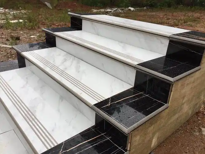 冠珠萨米特大理石瓷砖 楼梯踏步铺贴效果