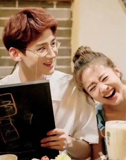 知世故而不世故怀柔男孩白敬亭清醒又独立的闯荡之路